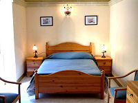 Zimmer innen - San Antonio Guesthouse Xlendi