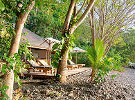 Waterfront-Bungalow am Steinstrand 