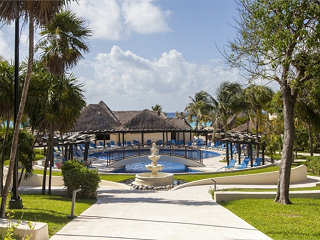 Strand-Resort im karibischen Stil 