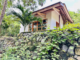 Hillside Bungalow  · Tauchurlaub Indonesien 