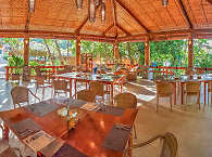 Restaurant im Magic Ocean Dive Resort 