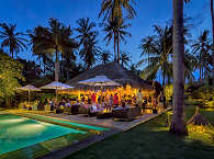 Pool-Bar im Atmosphere 