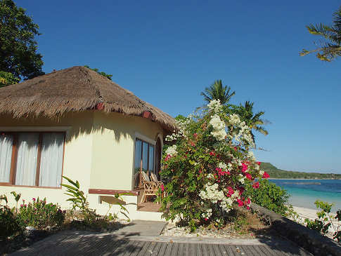 Strandbungalow im Bara Beach Resort – Sulawesi 