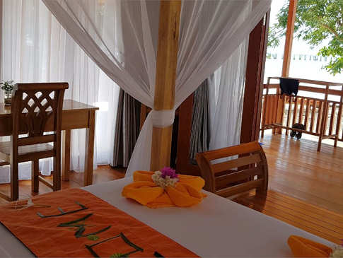 Superior Beachside Bungalow 