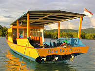 Tauchboot- Blue Bay Divers Resort, Sulawesi 