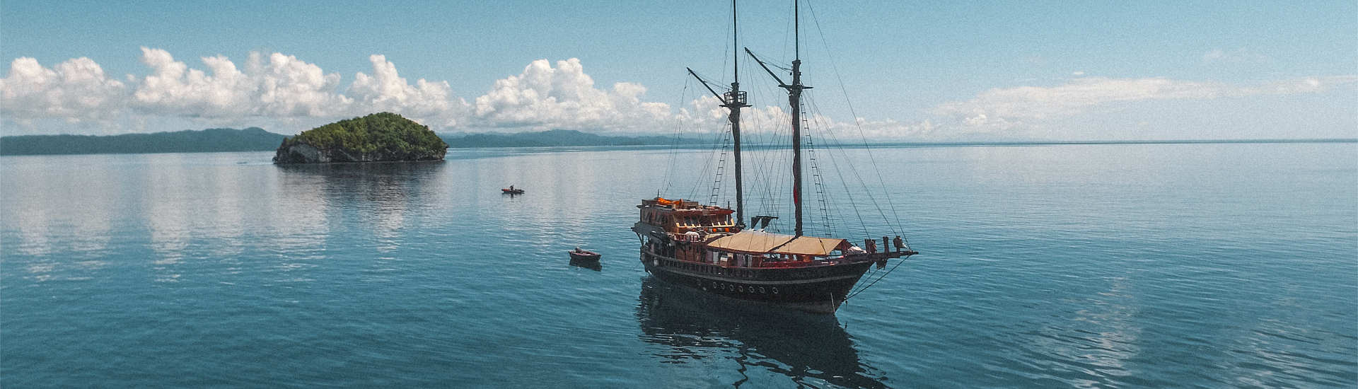 Piratenschiff Calico Jack – Safariboot Indonesien 
