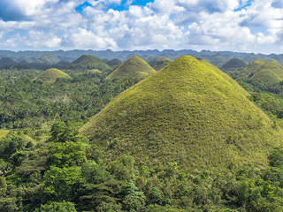 Chocolate Hills auf Bohol · Tauchreisen Philippinen 