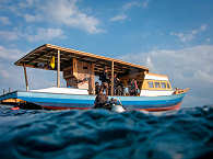 Tauchboot der Tauchbasis Living Colours Diving – Indonesien 