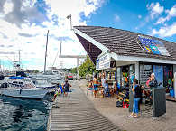 Fluid Tahiti Dive Center im Hafen Taina in Punaauia  