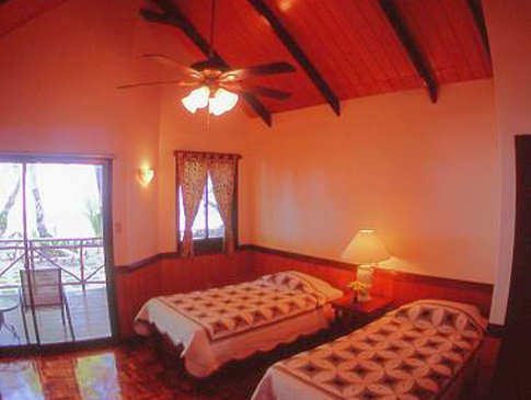 Bungalow © Dolphin Bay Resort
