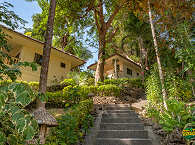 Bungalows im Tauchresort Sipalay auf Negros 
