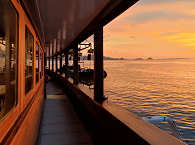Gangway der Emperor Harmoni · Liveaboard Raja Ampat und Komodo 