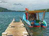 Tauchboot am Jetty in Lembeh 