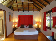 Bungalow mit Doppelbett 