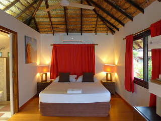 Bungalow mit Doppelbett 