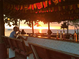 die Bar des Resorts 