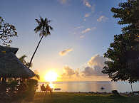 Sonnenuntergang an Mooreas Lagune · Tauchurlaub Französisch-Polynesien 