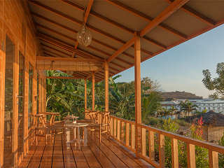 Veranda des Doppelbungalows 