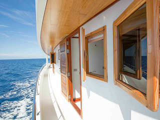 Gangway auf dem Oberdeck 