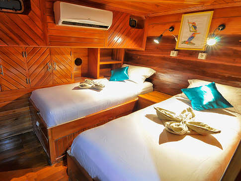 Twin-Bed-Kabine 