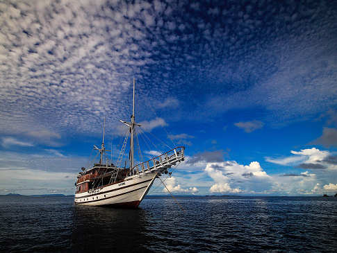 Die Lady Denok auf See 