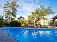 Pool im Garten des Le Relais Fenua Tahiti 