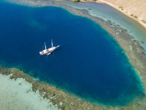 Das Safariboot Duyung Baru – Komodo, Indonesien 
