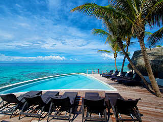 Pool with a View – Maitai Hotel Rangiroa
