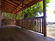 Beach View Bungalow des Mapia Resort & Spa – Sulawesi Indonesien 