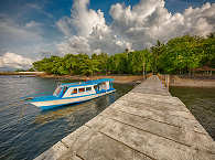 Bootssteg des Mapia Resort & Spa 