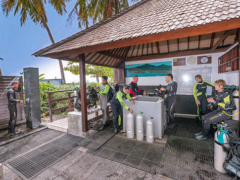 Die Tauchbasis „Markisa Divers“ bei Tulamben – Bali, Indonesien 