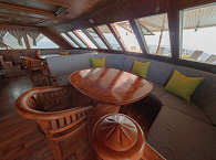 Klimatisierter Salon auf dem Hauptdeck der Moonima  