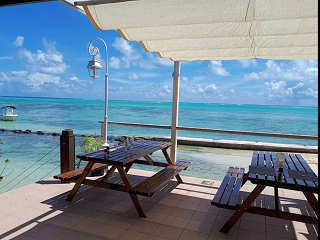 Blick vom Restaurat auf die Lagune 