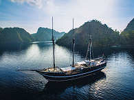 MSY Dewi Nusantara · Tauchsafaris Raja Ampat 