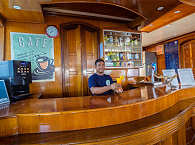 Bar der Eco Blue – Tauchsafaris Malediven 