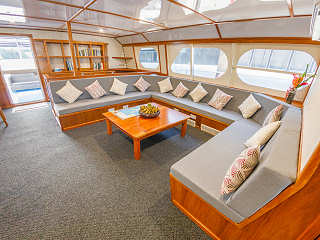 Salon der Oceania · Safariboot Papua-Neuguinea 