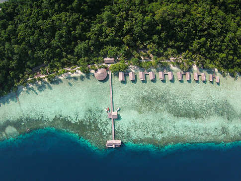 Papua Explorers Resort – Pulau Gam, Raja Ampat 
