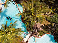 Pool-Landschaft · Tauchurlaub Cabilao 