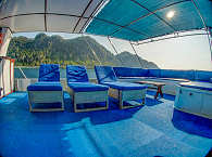 Sonnendeck des Safariboots Raja Ampat Aggressor 