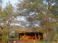 Restaurant der Rhino Post Safari Lodge – Südafrika 