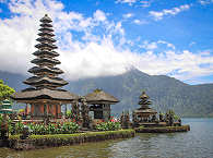 Wassertempel auf Bali, Indonesien