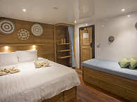 Kabine im Unterdeck mit Doppel- und Daybed 