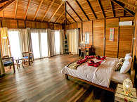 Bungalow im Sali Bay Resort auf den Nord-Molukken 