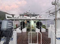 Tauchdeck der MV Sea Hunter · Tauchkreuzfahrten Cocos Island 