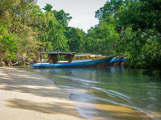 Tauchbasis Living Colours Diving – Marinepark Bunaken 