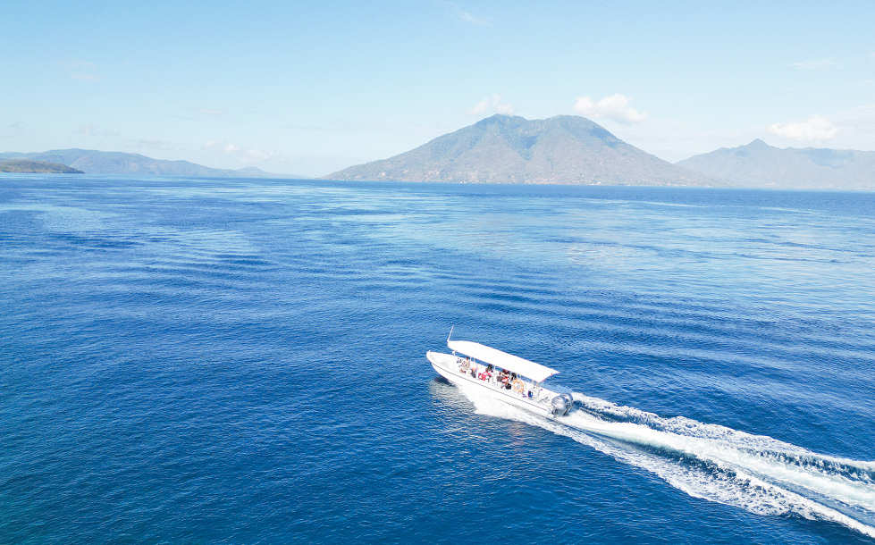 Tauchboot der Tanapi Divers 