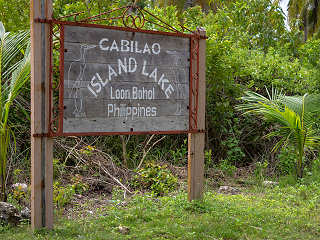 am Cabilao Island Lake · Loon, Bohol Philippinen 