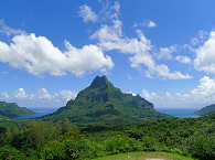 Blick auf die Cook und Opunohu Bay · Urlaub Moorea 