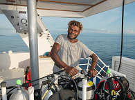 Tauchbetrieb auf der MV Oceania · Liveaboard Papua-Neuguinea 