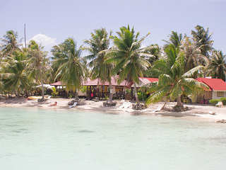 Strandbungalows im Veke Veke Village – Fakarava 